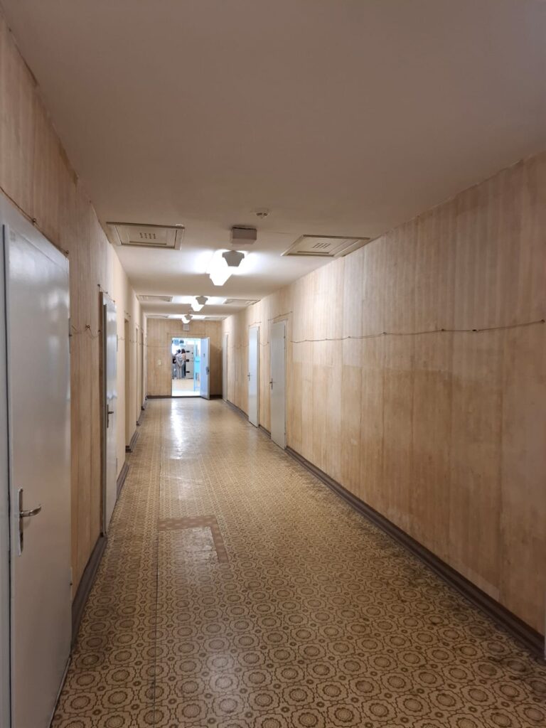 Flur Stasigefängnis Hohenschönhausen